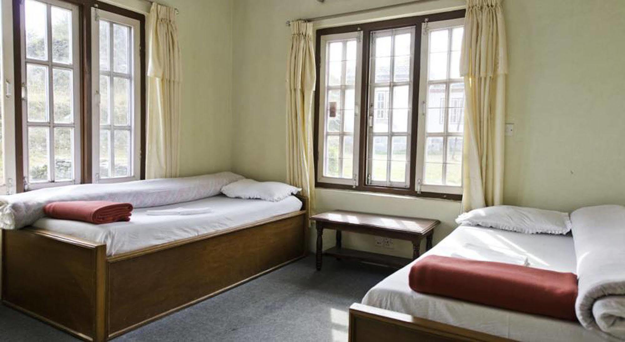 Sarangkot Sherpa Resort P Ltd Покхара Экстерьер фото