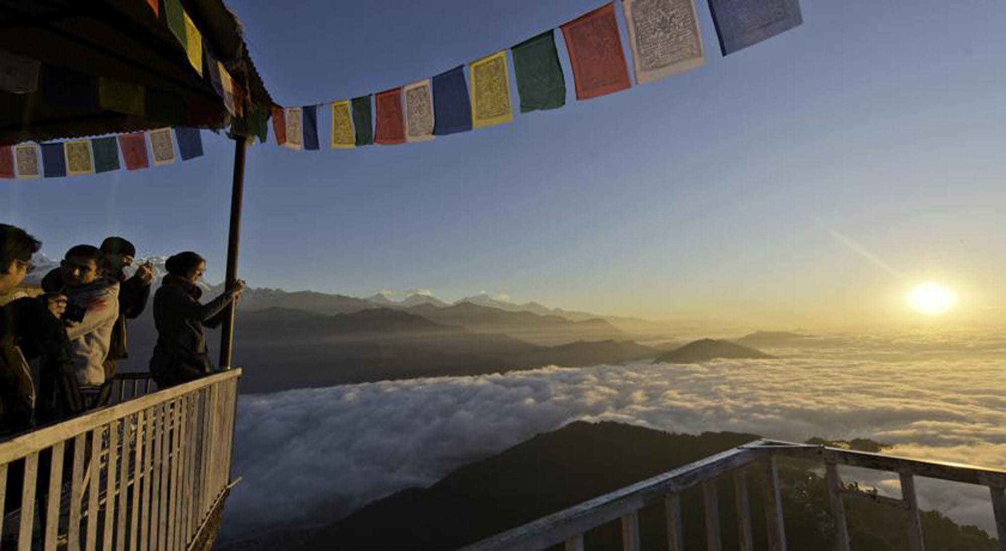Sarangkot Sherpa Resort P Ltd Покхара Экстерьер фото